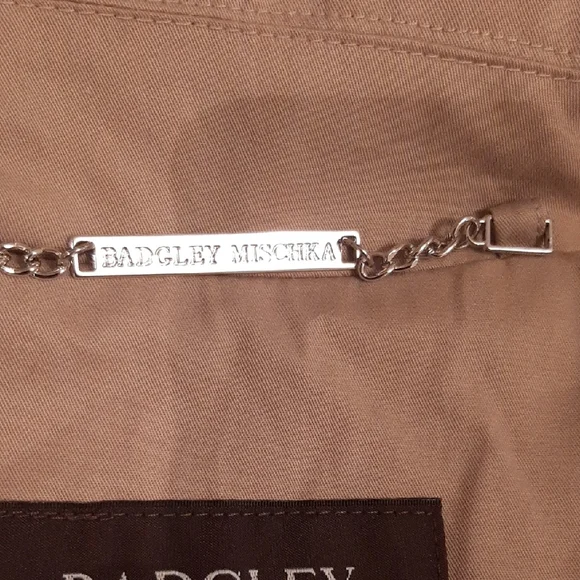 NWT Badgley💝Mischka DOUBLE BREASTED Classic Tan Trench Coat Sz L - Picture 11 of 16